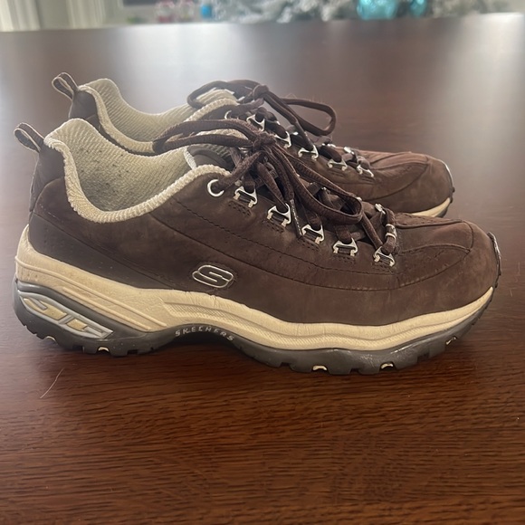 Skechers Sport Women’s Premium Lace-Up Sneaker. Size 7. Y2K. - Picture 2 of 12